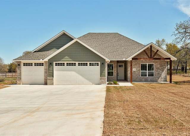 Property at 2003 Sky Trail Cir, Blanchard, OK 73010, 5 beds, 2 baths