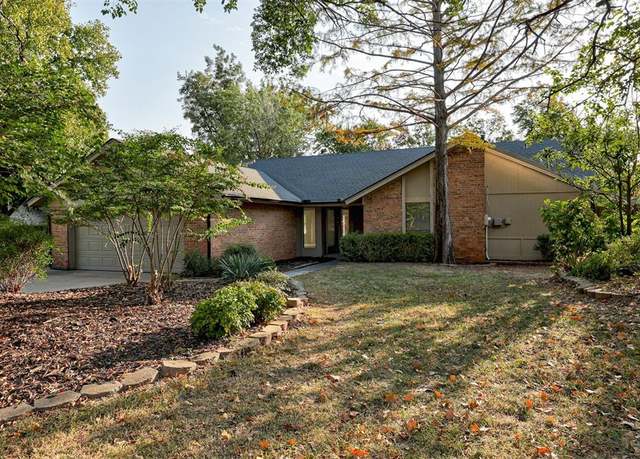 Property at 900 Woodbury Dr, Edmond, OK 73034, 4 beds, 2.5 baths