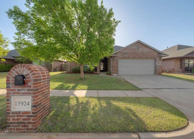 Property at 15924 Sky Run Dr, Edmond, OK 73013, 4 beds, 2 baths