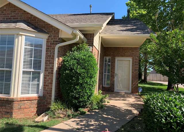 Property at 2317 Glenrock, Edmond, OK 73012, 2 beds, 2 baths