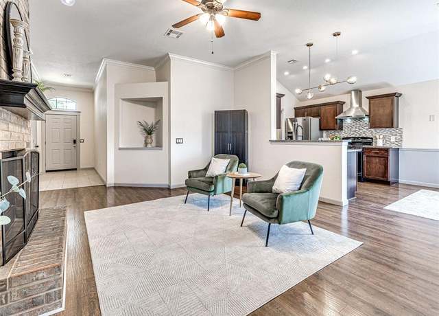 Property at 16409 Osceola Trl, Edmond, OK 73013, 3 beds, 2 baths
