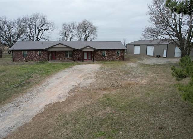 Property at 369060 56 Hwy, Okemah, OK 74859, 4 beds, 3 baths