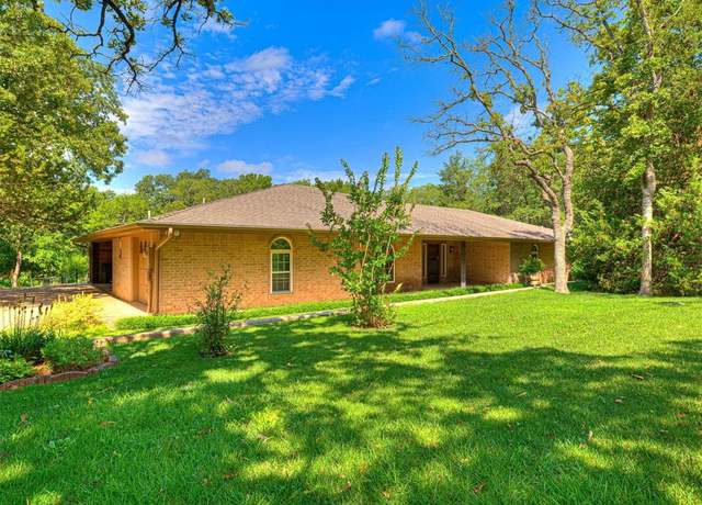 Property at 3616 Flora Dr, Norman, OK 73026, 3 beds, 2.5 baths