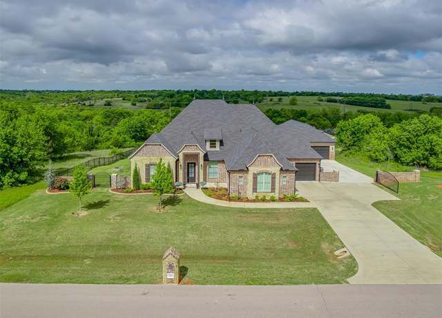 Property at 3911 Sienna Ridge Dr, Newcastle, OK 73065, 4 beds, 4.5 baths