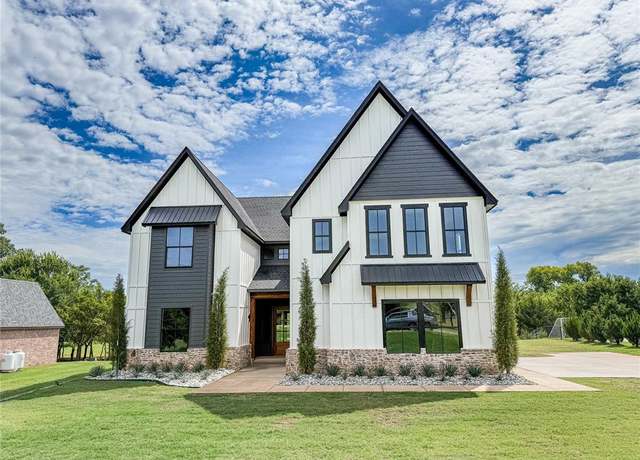 Property at 3368 Red Ridge Dr, Blanchard, OK 73010, 5 beds, 4.5 baths