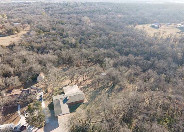 Property at 2728 NE 99th St, Oklahoma City, OK 73131, 4 beds, 3 baths