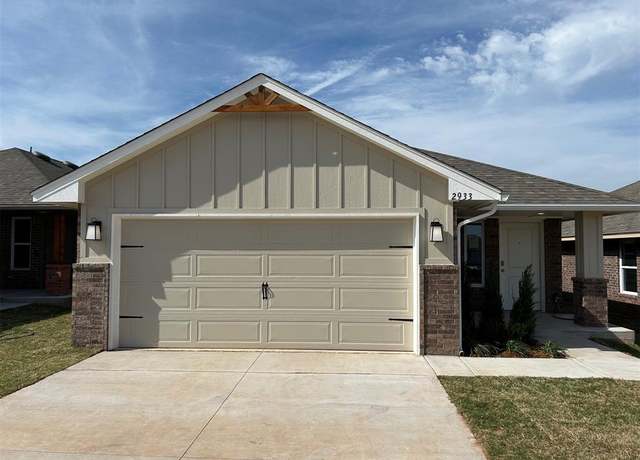 Property at 2933 NW 196th Pl, Edmond, OK 73012, 3 beds, 2 baths
