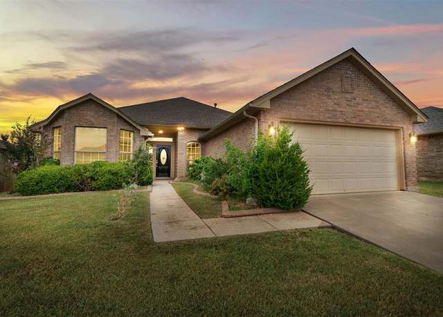 Property at 15913 Panther Way, Edmond, OK 73013, 3 beds, 2 baths
