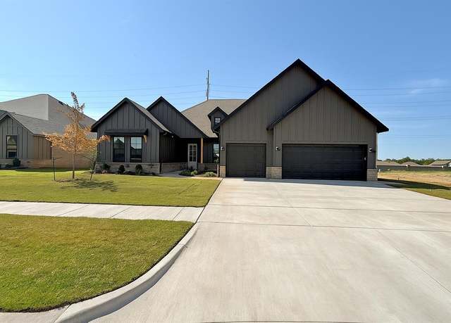 Property at 9304 NW 79th Ter, Yukon, OK 73099, 4 beds, 3 baths