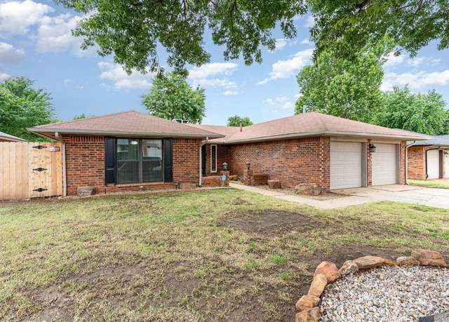 Property at 2232 Butternut Pl, Edmond, OK 73013, 3 beds, 2 baths