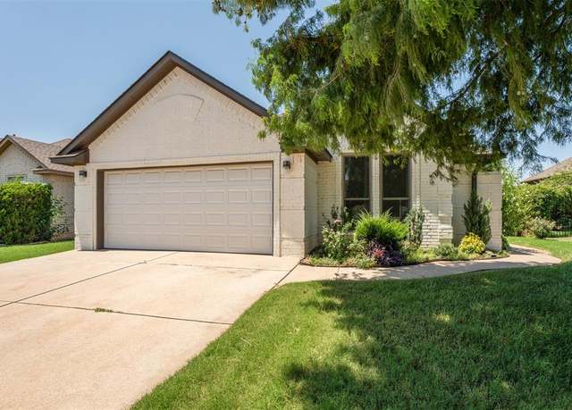 Property at 17633 Gold Dr, Edmond, OK 73012, 3 beds, 2 baths