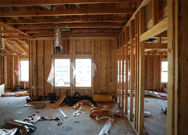 Property at 10329 SW 55th Ter, Mustang, OK 73064, 3 beds, 2 baths