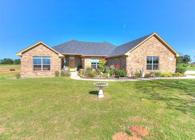 Property at 870142 S Hwy 18 Hwy, Chandler, OK 74834, 4 beds, 3 baths