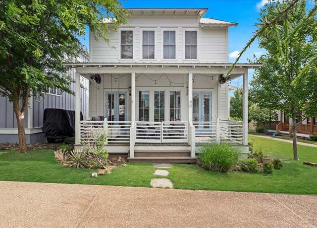 Property at 40 N Center Ln, Carlton Landing, OK 74432, 2 beds, 1.5 baths
