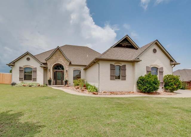 Property at 825 Silver Tree Dr, Choctaw, OK 73020, 4 beds, 3 baths
