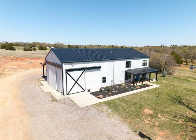 Property at 17521 E Coffee Creek Rd, Luther, OK 73054, 4 beds, 3.5 baths