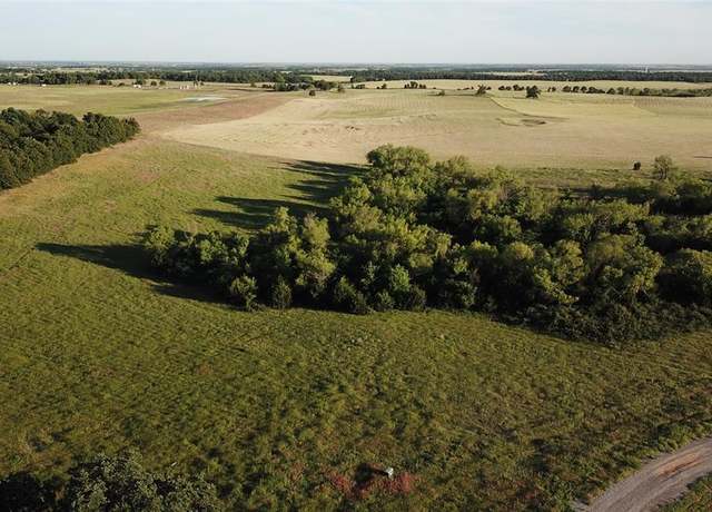Property at 16721 Dover Rd, Crescent, OK 73028