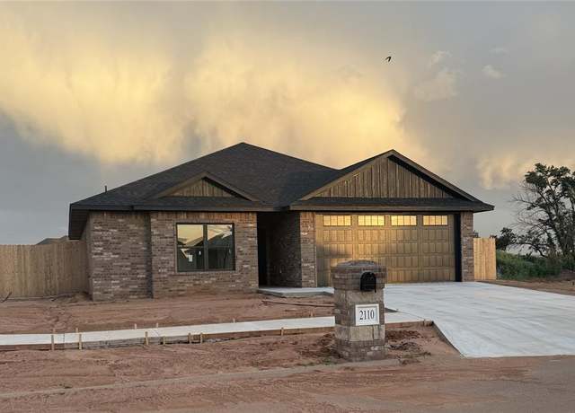 Property at 2110 Valley View Rd, Weatherford, OK 73096, 3 beds, 2 baths