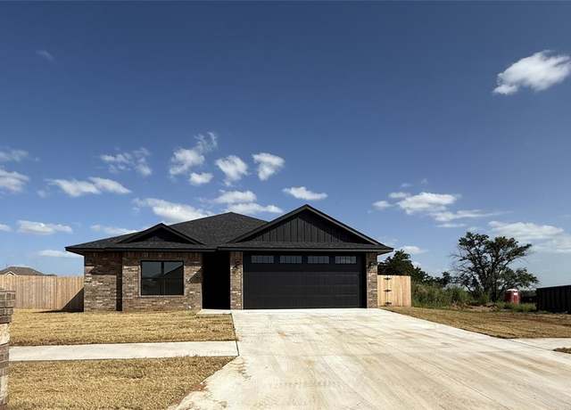 Property at 2110 Valley View Rd, Weatherford, OK 73096, 3 beds, 2 baths