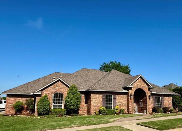 Property at 1501 SW 131st St, Oklahoma City, OK 73170, 4 beds, 2.5 baths