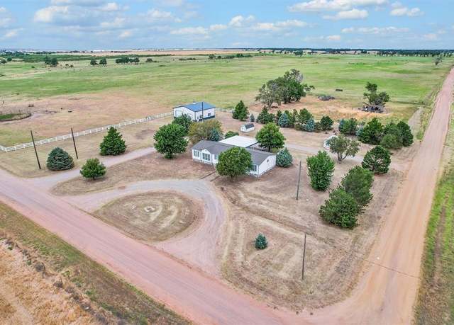 Property at 32042 N County Road 1960 Rd, Willow, OK 73673, 3 beds, 2 baths