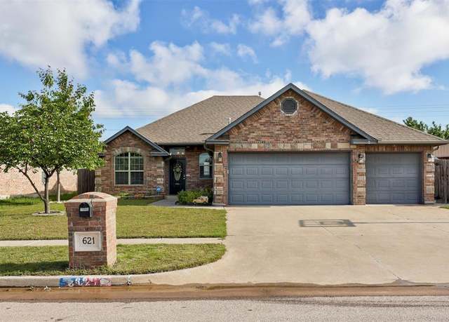 Property at 621 SW 149th Pl, Oklahoma City, OK 73170, 3 beds, 2 baths