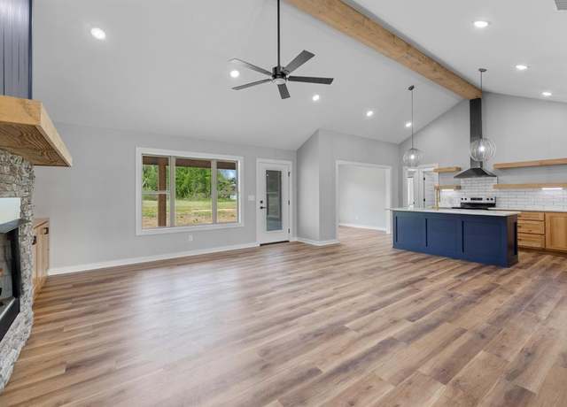 Property at 3155 E Fair St, Idabel, OK 74745, 3 beds, 2 baths