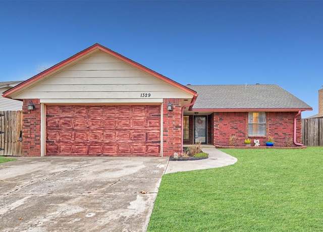 Property at 1329 NW 8th St, Moore, OK 73170, 3 beds, 2 baths