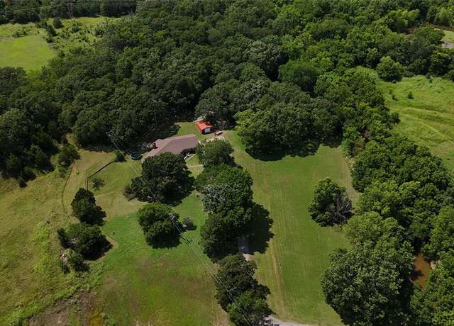 Property at 2007 N Milt Phillips Ave, Seminole, OK 74868, 3 beds, 2.5 baths