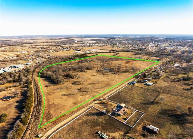 Property at 1703 W Central St, Stroud, OK 74079