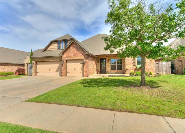 Property at 1808 Lago Dr, Moore, OK 73160, 5 beds, 3 baths