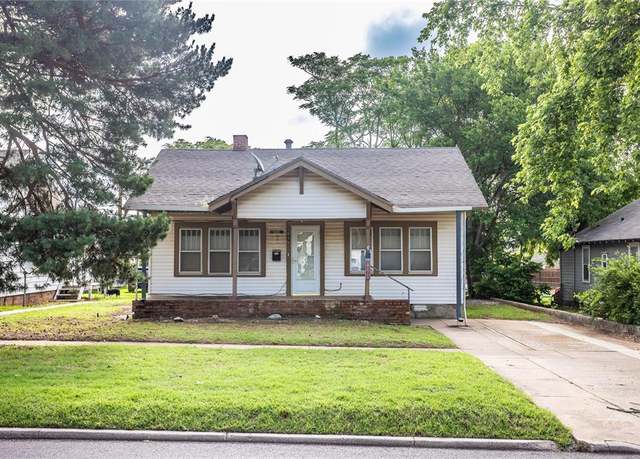Property at 618 N Bradley, Weatherford, OK 73096, 3 beds, 1 bath