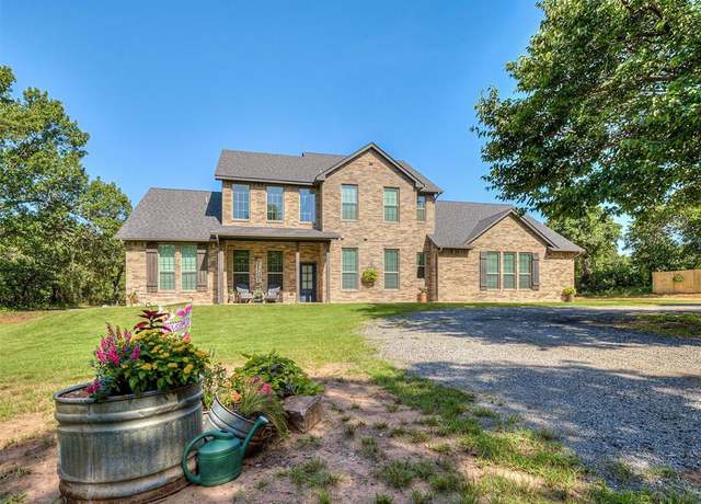 Property at 3500 SE 132nd Ave, Norman, OK 73026, 3 beds, 2.5 baths