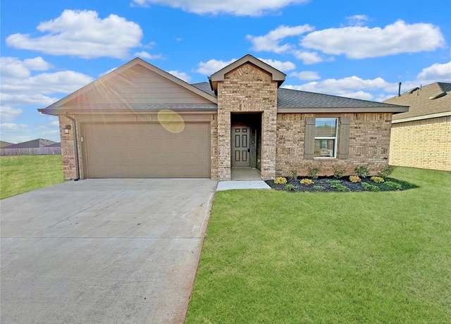 Property at 12520 NW 140th St, Piedmont, OK 73078, 4 beds, 2 baths