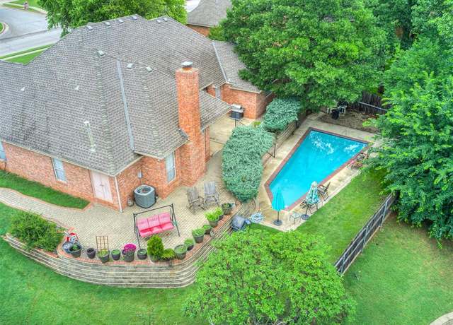 Property at 2500 Huntwick Dr, Edmond, OK 73034, 4 beds, 3 baths