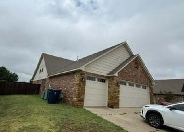 Property at 11424 NW 109th St, Yukon, OK 73099, 5 beds, 2.5 baths