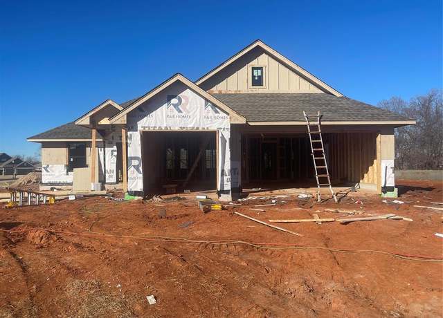 Property at 2413 Creekview Dr, Moore, OK 73160, 4 beds, 2 baths