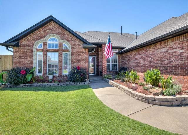 Property at 4101 Evening Star Ct, Yukon, OK 73099, 4 beds, 2 baths
