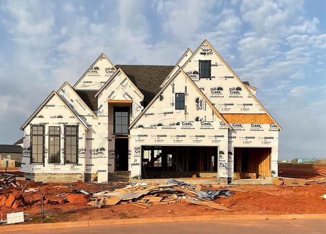 Property at 15621 Flora Ave, Edmond, OK 73013, 5 beds, 3.5 baths