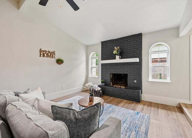 Property at 908 NW 12th St, Moore, OK 73160, 3 beds, 2 baths