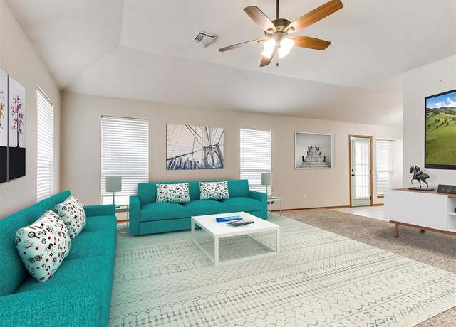Property at 1106 SW 23rd St, Moore, OK 73170, 2 beds, 2 baths