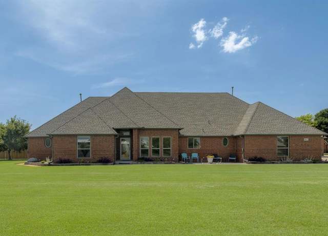 Property at 4813 Polo Ln, Mustang, OK 73064, 4 beds, 2.5 baths