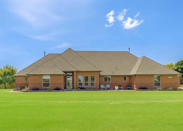 Property at 4813 Polo Ln, Mustang, OK 73064, 4 beds, 2.5 baths