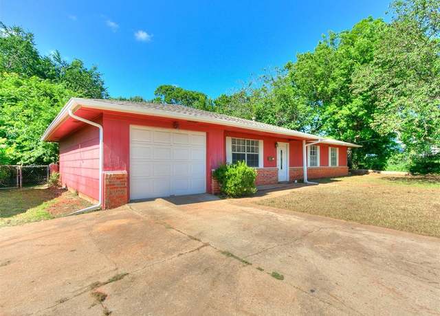 Property at 532 E Anna St, Shawnee, OK 74801, 3 beds, 2 baths