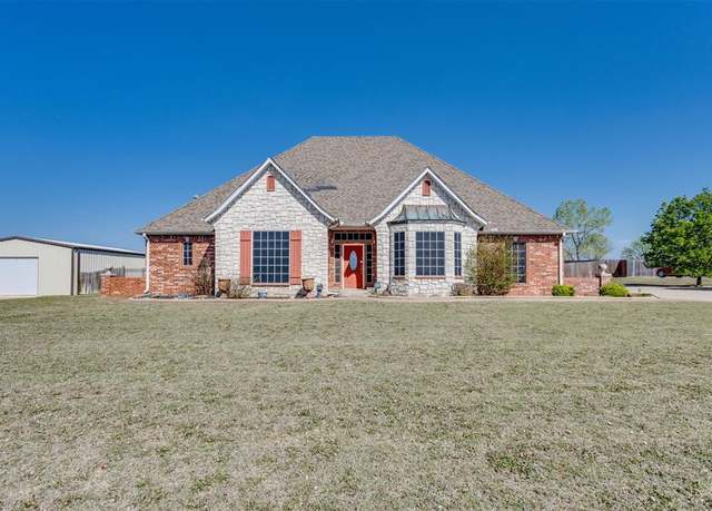 Property at 2912 Westlake Rd, Moore, OK 73165, 4 beds, 2.5 baths