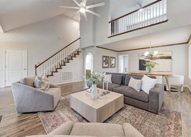 Property at 705 Andrea St, Norman, OK 73072, 4 beds, 2.5 baths