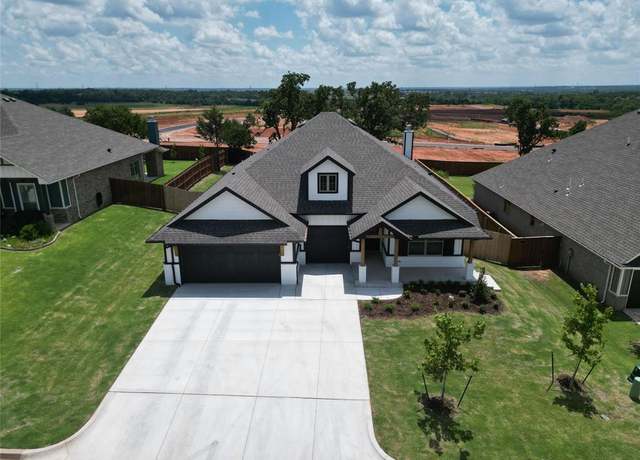 Property at 8700 Grey Wind Way, Edmond, OK 73007, 4 beds, 2.5 baths