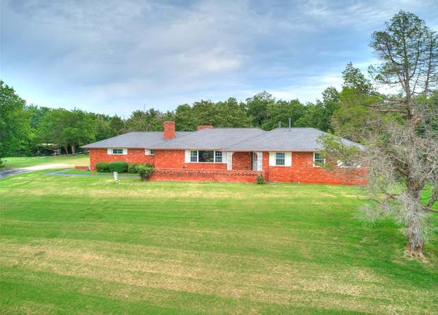 Property at 4432 Woodland Dr, Oklahoma City, OK 73105, 2 beds, 2 baths