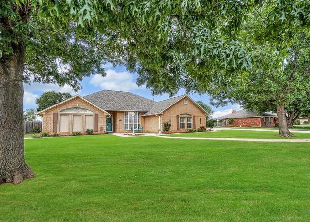 Property at 409 Pheasant Cir, Altus, OK 73521, 4 beds, 3 baths