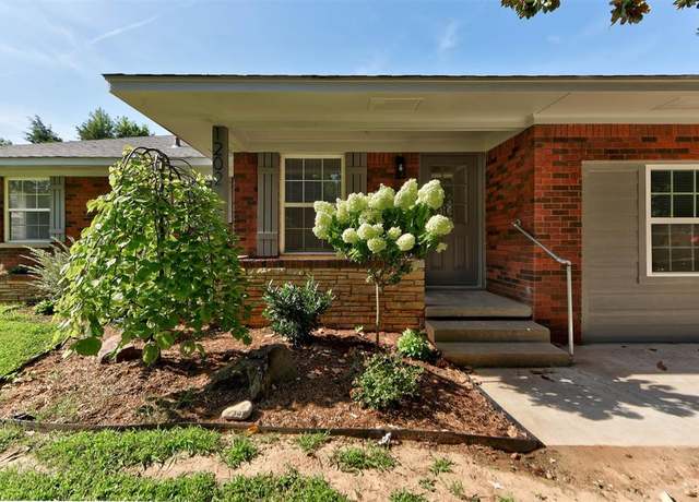 Property at 1202 Windsor Way, Norman, OK 73069, 4 beds, 2 baths